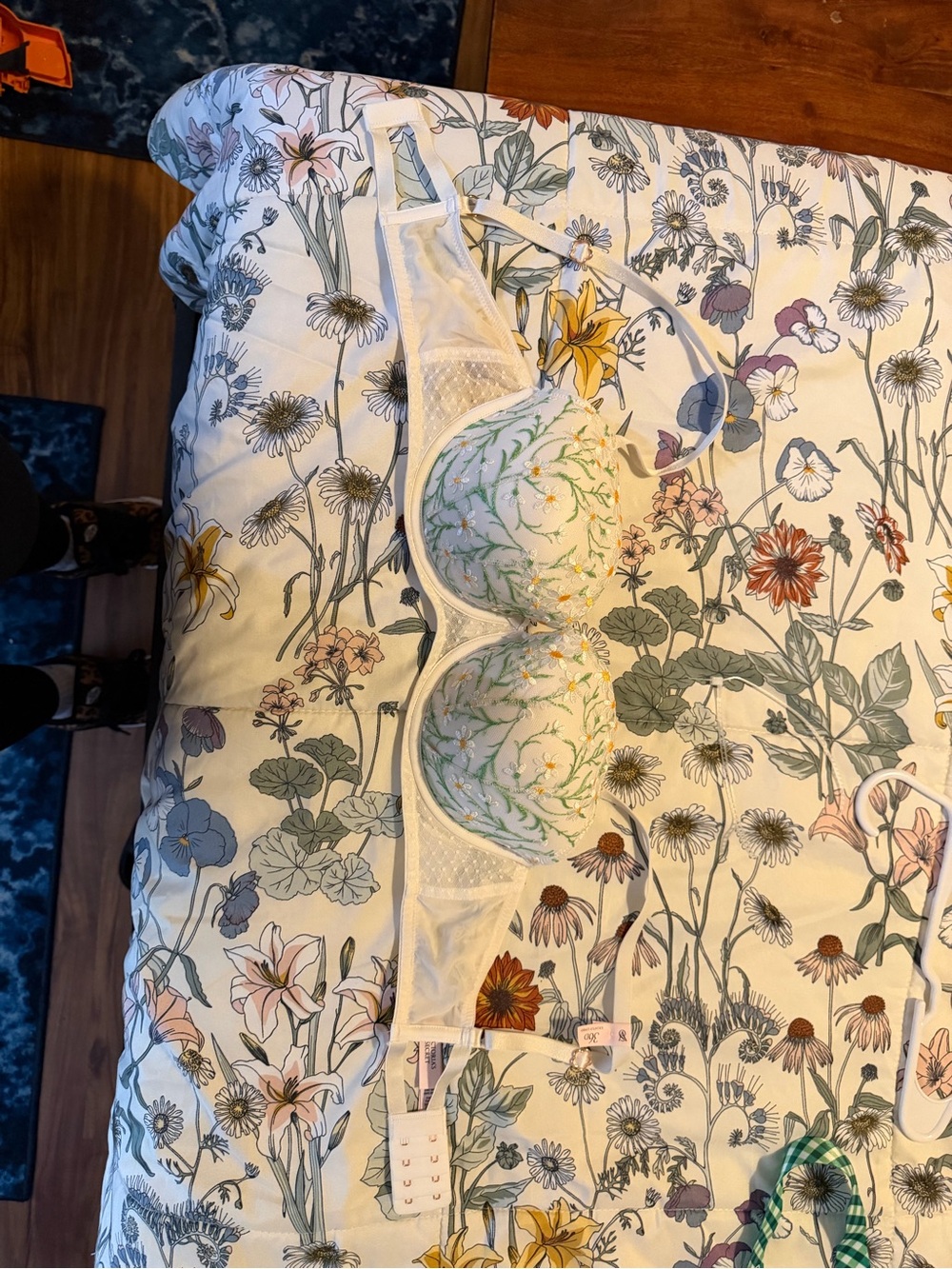 Victoria's Secret White Bra with Green and Yellow Floral Embroidery